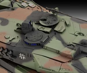 Leopardo 2 A6M+ 1/35 Kit de montar Revell 03342