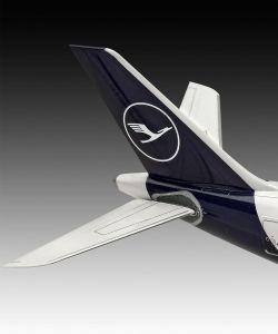 Airbus A330-300 Lufthansa New Livery 1/144 Kit de Montar Revell 03816