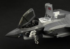 F-35 B Lightning II 1/48 Kit Para Montar Italeri 2810