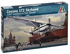 Italeri 2764 Cessna 172 Skyhawk - Pouso Da Praça Vermelha Em 1987 - 1/48 Kit Para Montar