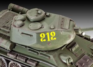 Revell 03302 Tanque Soviético T-34/85 Segunda Guerra - 1/72