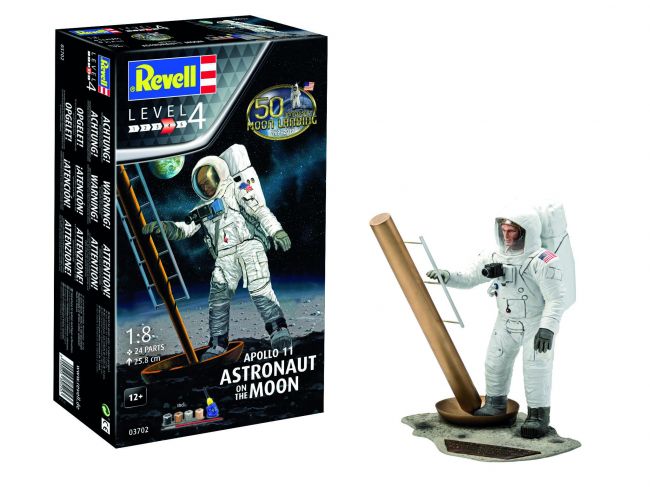 Revell 03702 Astronauta Apollo 11 na Lua 1/8 - Kit Para Montar