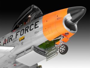 Revell 03832 Dog Sabre F-86D 1/48 Kit de montar Revell 03832