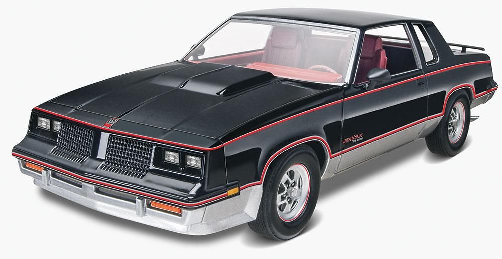 Revell 85-4317 Hurst Oldsmobile 1983 - 1/25 Kit Para Montar 