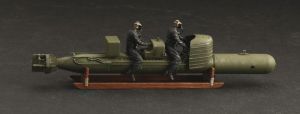 S.L.C. MAIALE With Crew 1:35 Kit De Montar Italeri 5621