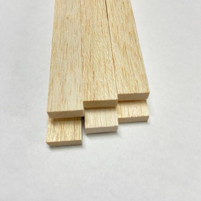 Vareta de Madeira Balsa 6X15mm x 50cm lote com 6 unidades