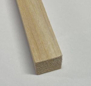 Vareta de Madeira Balsa  quadrada de 12X12mm x 50cm  lote com 3 unidades